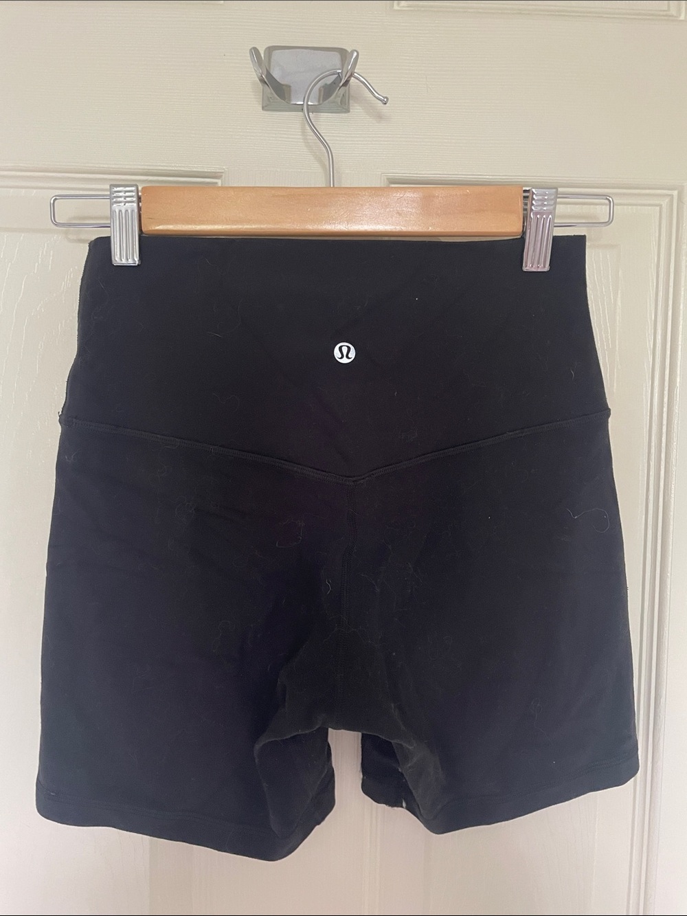 lululemon athletica Black High-Rise Align Shorts - Picture 2 of 2